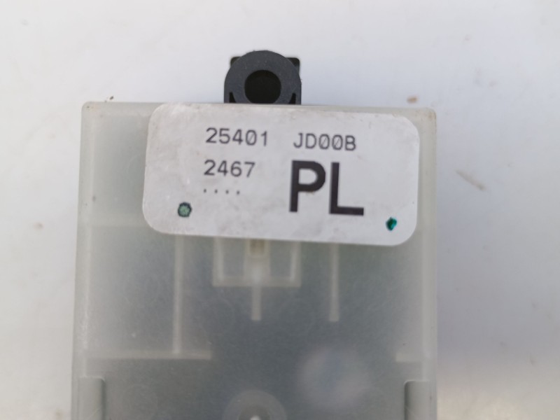 Recambio de mando elevalunas delantero izquierdo para nissan qashqai i (j10, nj10) 2.0 dci a las 4 ruedas referencia OEM IAM   
