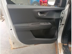 GUARNECIDO PUERTA DELANTERA IZQUIERDA 