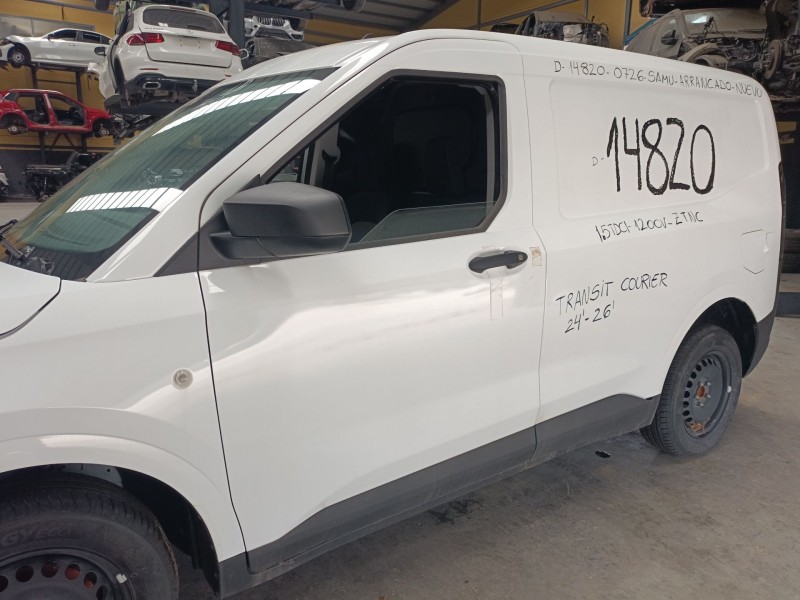 Recambio de puerta delantera izquierda para ford transit courier referencia OEM IAM   
