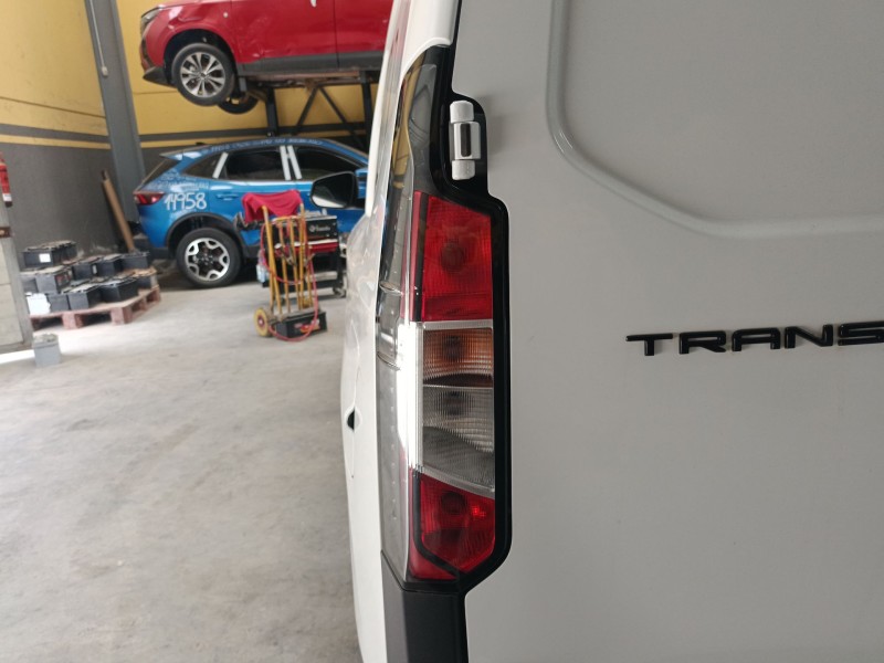 Recambio de piloto trasero izquierdo para ford transit courier referencia OEM IAM   