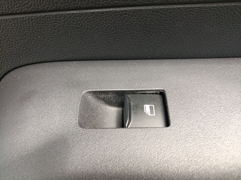 Recambio de mando elevalunas delantero derecho para ford transit courier referencia OEM IAM   