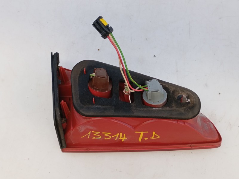 Recambio de piloto trasero derecho porton para peugeot 607 (9d, 9u) 2.2 hdi referencia OEM IAM   E2-B3-13-2