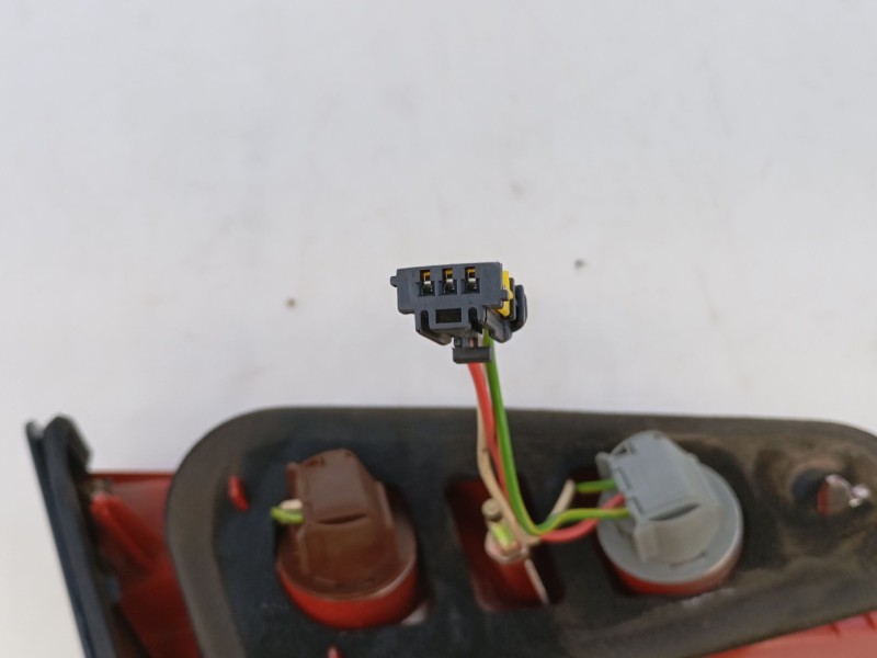 Recambio de piloto trasero derecho porton para peugeot 607 (9d, 9u) 2.2 hdi referencia OEM IAM   E2-B3-13-2