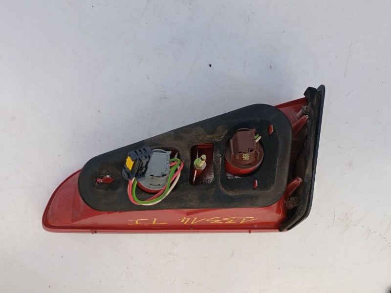 Recambio de piloto trasero izquierdo porton para peugeot 607 (9d, 9u) 2.2 hdi referencia OEM IAM   E2-B3-13-2