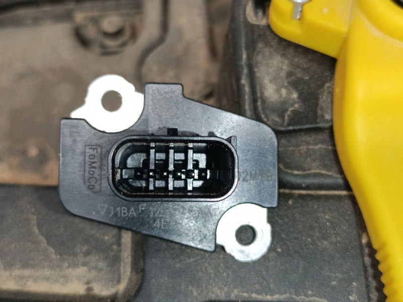 Recambio de caudalimetro para ford transit courier referencia OEM IAM   