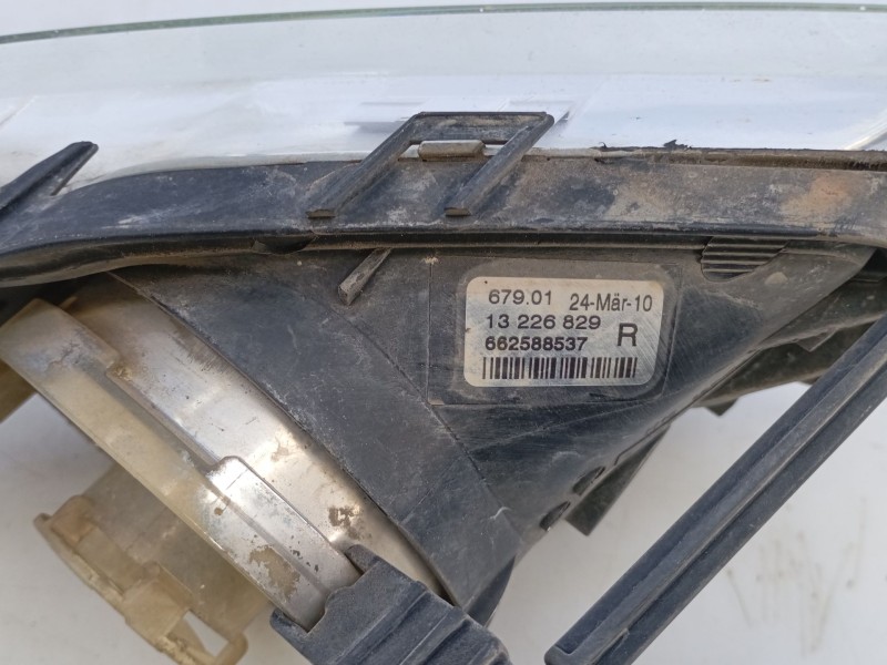 Recambio de faro antiniebla derecho para opel insignia a (g09) 2.0 cdti (68) referencia OEM IAM 13226829 662588547 E2-B6-2-2