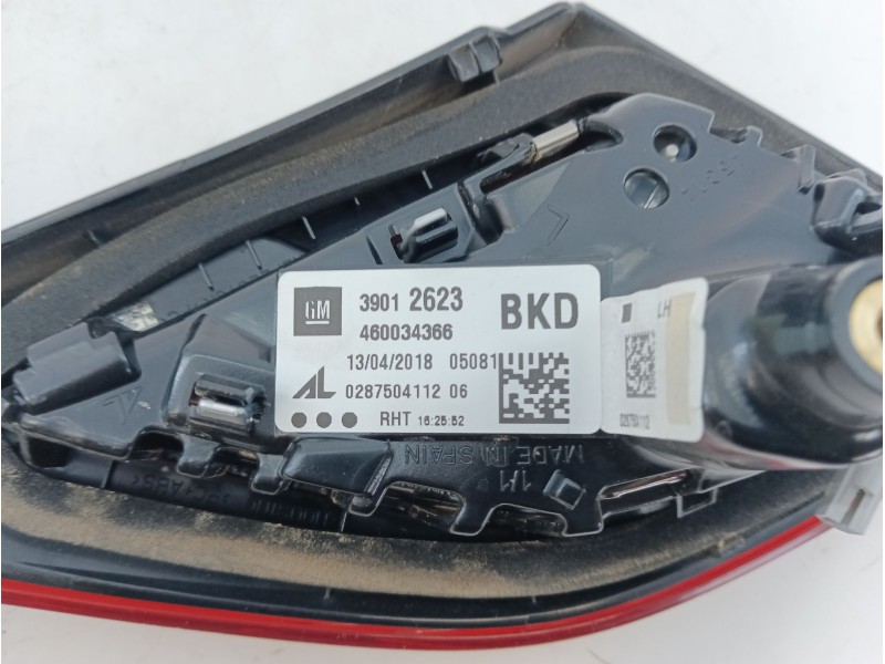 Recambio de piloto trasero izquierdo porton para opel corsa e (x15) 1.4 (08, 68) referencia OEM IAM 39012623  E2-B6-2-2