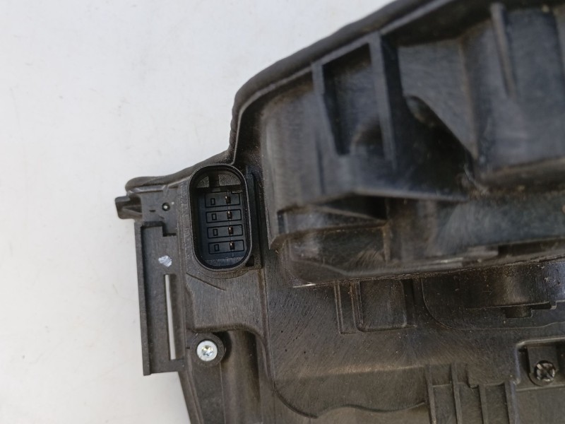 Recambio de cerradura puerta trasera derecha para bmw x1 (f48) xdrive 20 d referencia OEM IAM 728194009 18283810cz 
