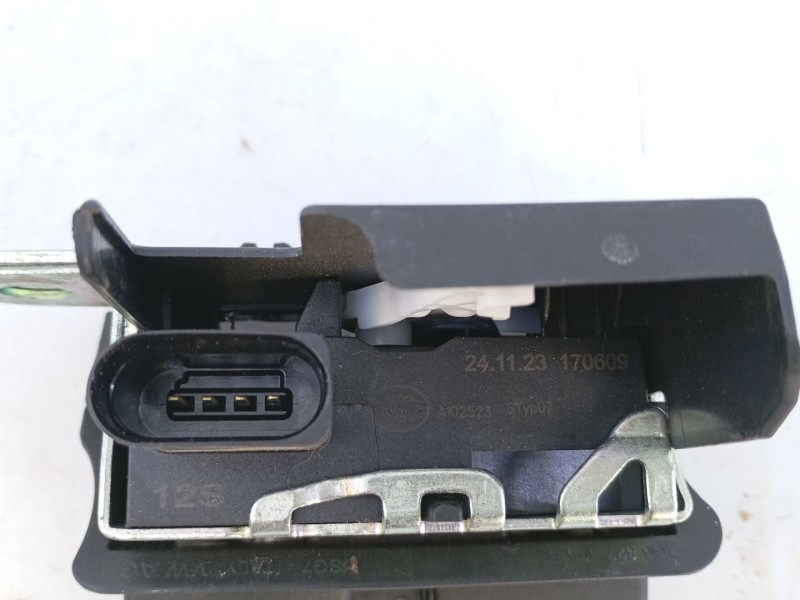 Recambio de cerradura maletero / porton para volkswagen polo vi (aw1, bz1, ae1) 1.0 tsi referencia OEM IAM   
