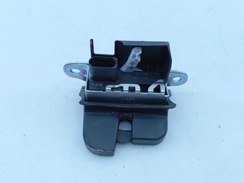 Recambio de cerradura maletero / porton para volkswagen golf viii (cd1, da1) 1.0 tsi referencia OEM IAM 171358 A102523 