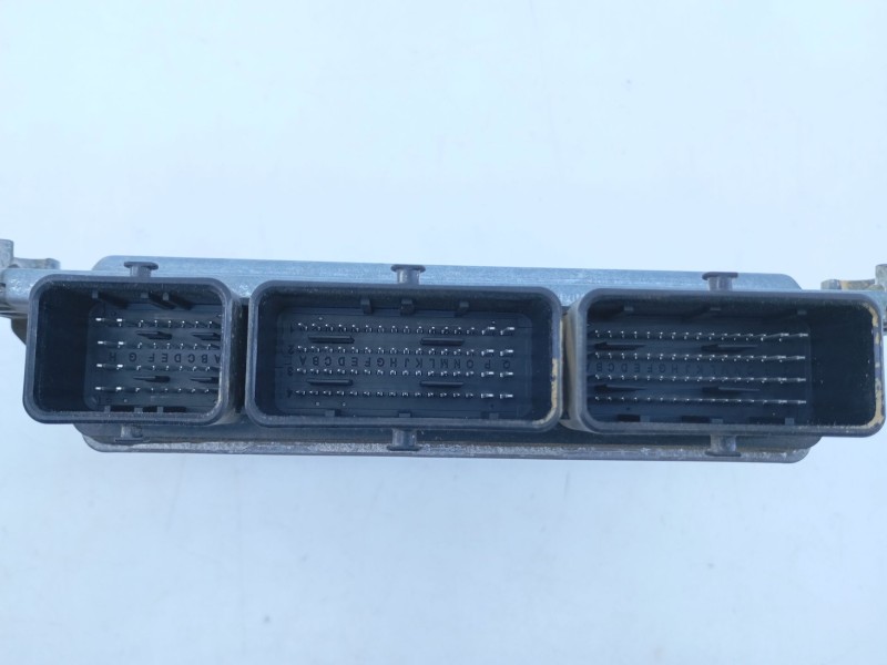 Recambio de centralita motor uce para renault megane iii hatchback (bz0/1_, b3_) 1.2 tce (bz2b, bz11) referencia OEM IAM 2371048