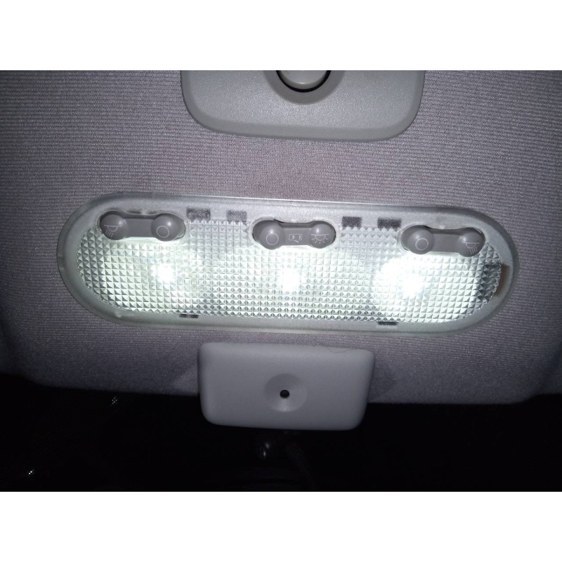 Recambio de luz interior para nissan qashqai+2 (jj10) acenta referencia OEM IAM   