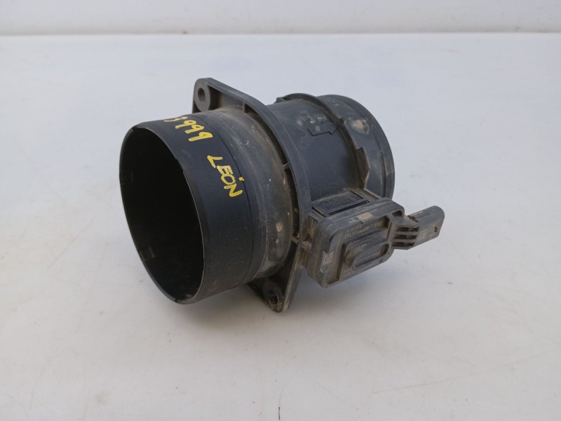 Recambio de caudalimetro para seat leon (kl1, klg) 2.0 tdi referencia OEM IAM 05L906461B  