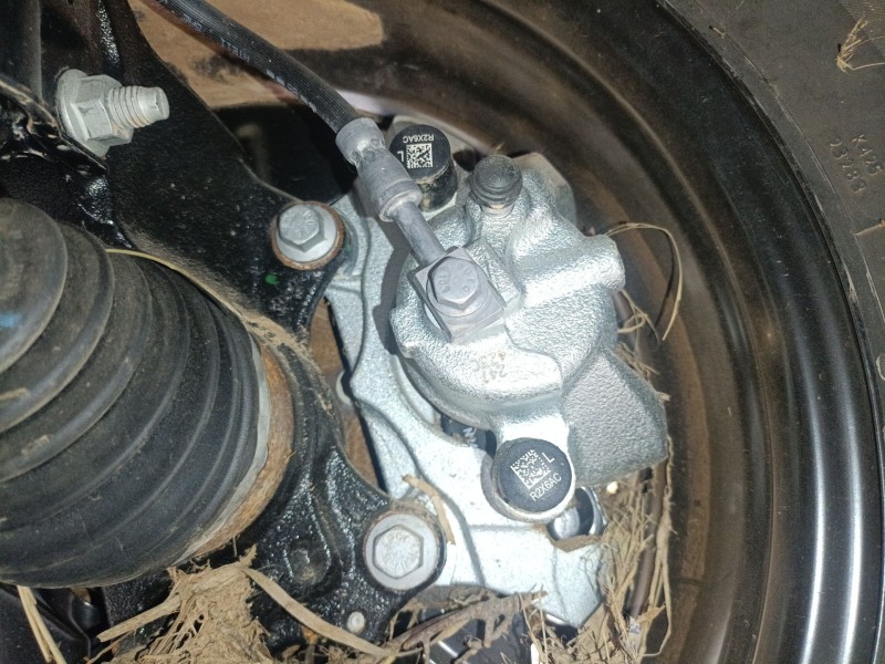 Recambio de pinza freno delantera izquierda para ford transit courier referencia OEM IAM   
