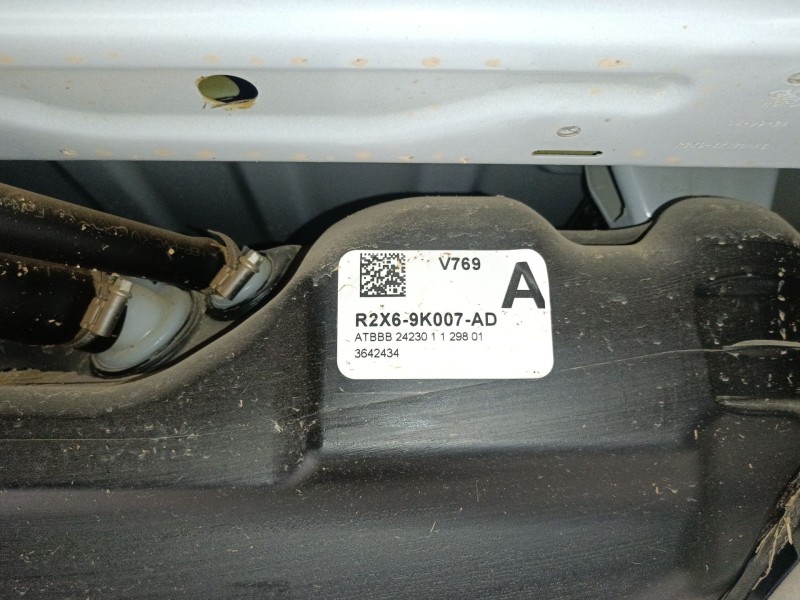 Recambio de deposito combustible para ford transit courier referencia OEM IAM R2X69KO07AD  