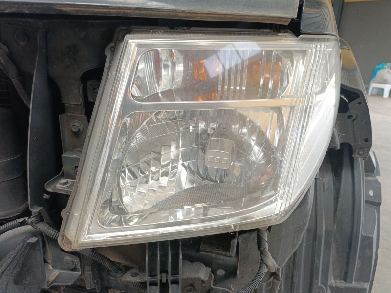 Recambio de faro izquierdo para nissan pathfinder iii (r51) 2.5 dci 4wd referencia OEM IAM   