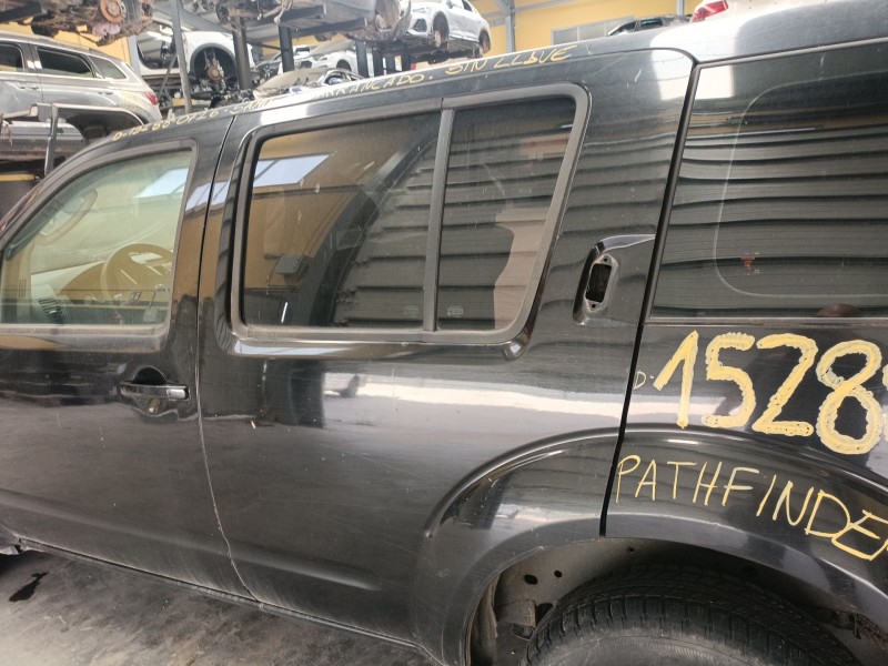 Recambio de puerta trasera izquierda para nissan pathfinder iii (r51) 2.5 dci 4wd referencia OEM IAM   