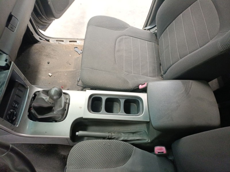 Recambio de consola central para nissan pathfinder iii (r51) 2.5 dci 4wd referencia OEM IAM   