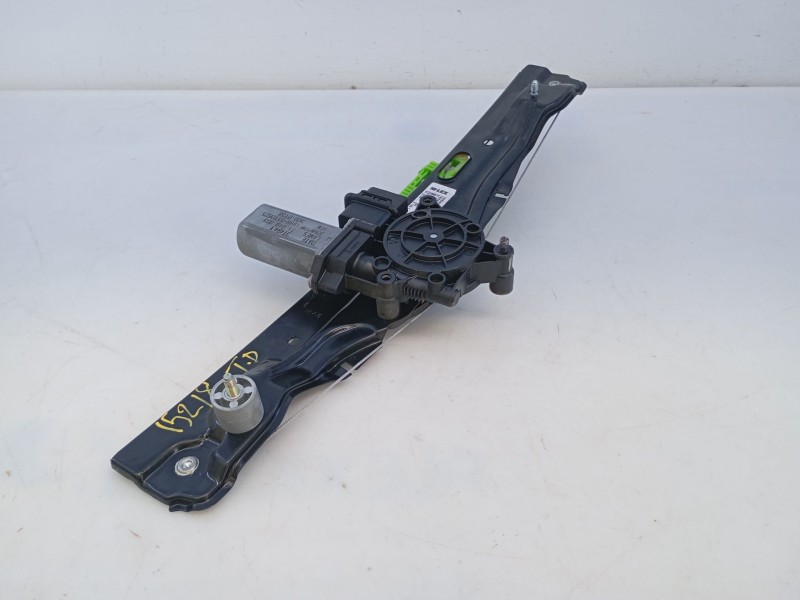 Recambio de elevalunas trasero derecho para bmw x1 (f48) sdrive 18 d referencia OEM IAM 71019003  