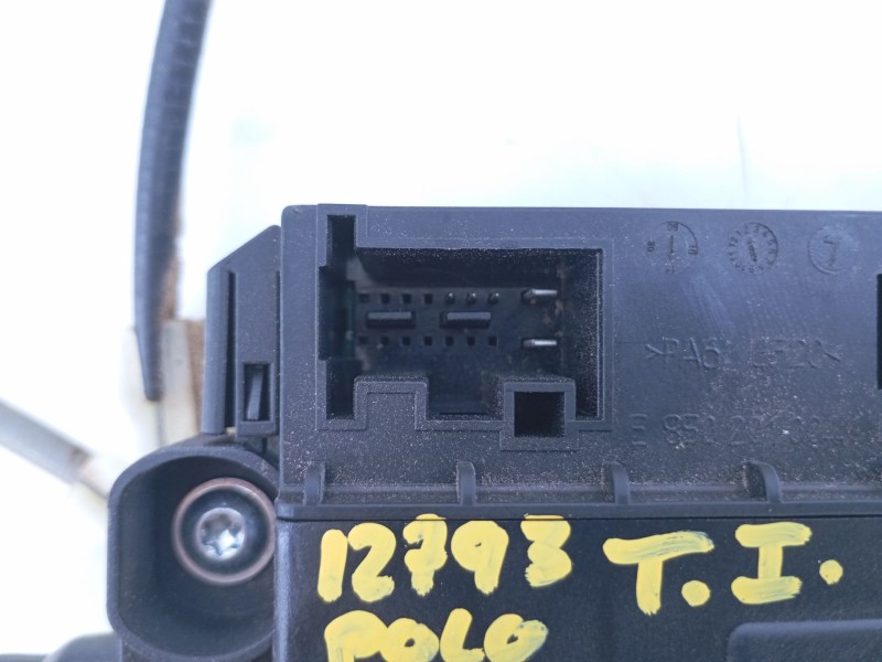 Recambio de elevalunas trasero izquierdo para volkswagen polo (6r1) trend referencia OEM IAM 6R0959811G  