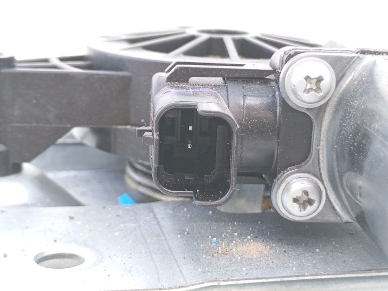 Recambio de elevalunas delantero derecho para dacia duster (hm_) 1.3 tce 130 (hmmf) referencia OEM IAM   
