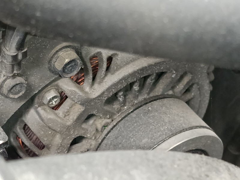 Recambio de alternador para nissan pathfinder iii (r51) 2.5 dci 4wd referencia OEM IAM   