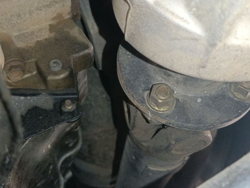 Recambio de transmision central delantera para nissan pathfinder iii (r51) 2.5 dci 4wd referencia OEM IAM   