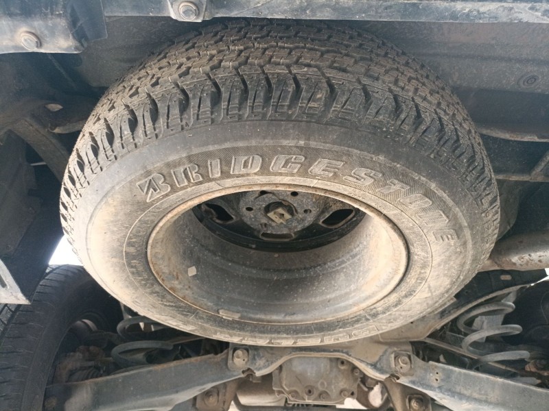Recambio de neumatico repuesto para nissan pathfinder iii (r51) 2.5 dci 4wd referencia OEM IAM 235/70/16  