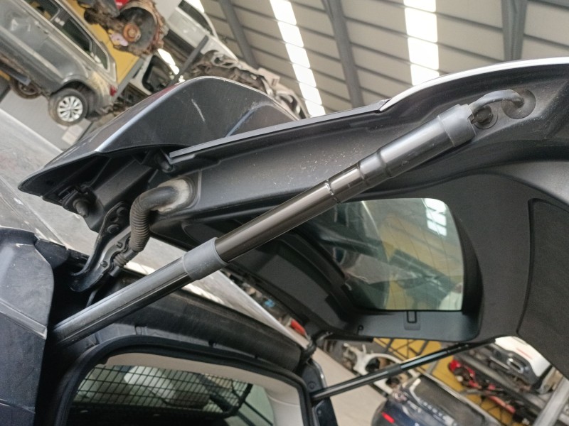 Recambio de amortiguador trasero izquierdo porton para land rover range rover evoque (l538) 2.2 d referencia OEM IAM   