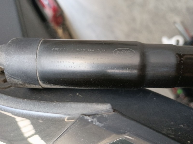 Recambio de amortiguador trasero izquierdo porton para land rover range rover evoque (l538) 2.2 d referencia OEM IAM   