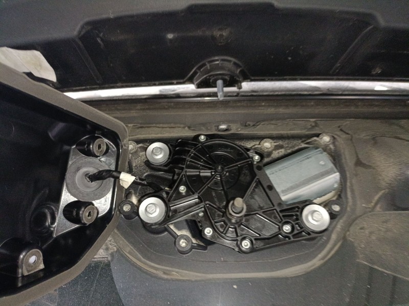 Recambio de motor limpia trasero para land rover range rover evoque (l538) 2.2 d referencia OEM IAM   