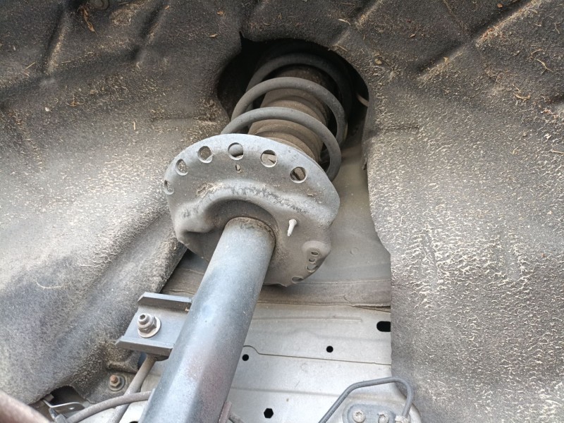 Recambio de amortiguador trasero izquierdo para land rover range rover evoque (l538) 2.2 d referencia OEM IAM   