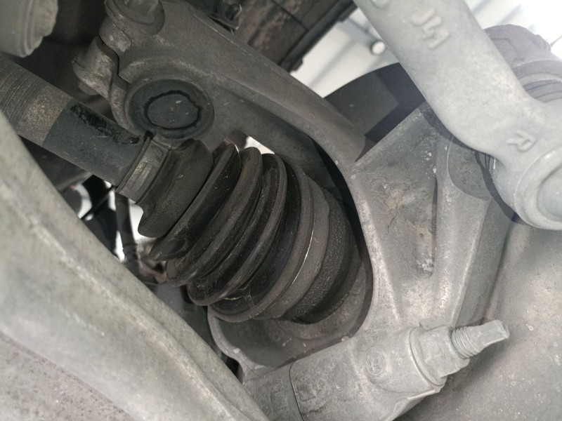 Recambio de mangueta delantera derecha para land rover range rover evoque (l538) 2.2 d referencia OEM IAM   