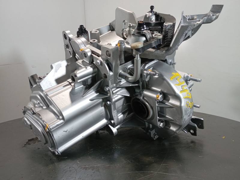 Recambio de caja cambios para citroën c4 cactus 1.5 bluehdi 100 referencia OEM IAM 20V246  