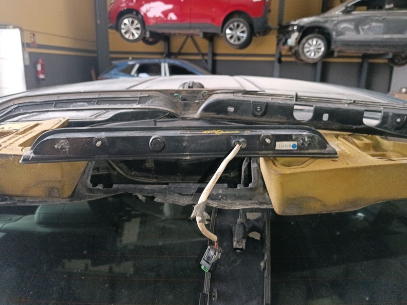 Recambio de luz central de freno para land rover range rover evoque (l538) 2.2 d 4x4 referencia OEM IAM BJ3213A613A  