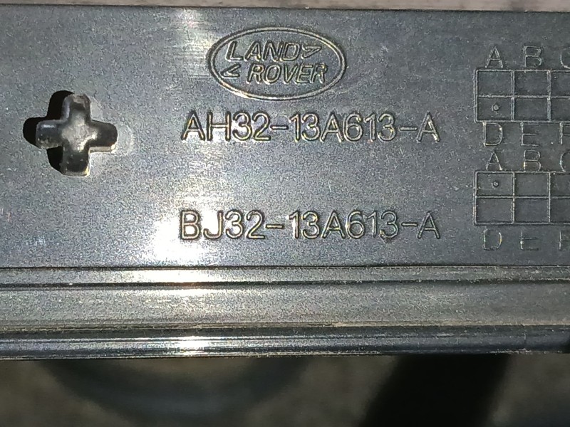 Recambio de luz central de freno para land rover range rover evoque (l538) 2.2 d 4x4 referencia OEM IAM BJ3213A613A  