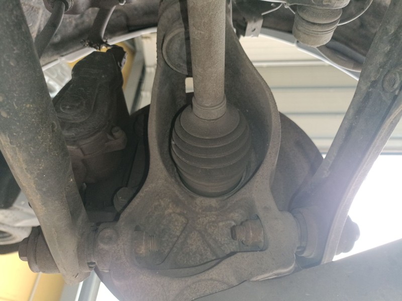 Recambio de mangueta trasera izquierda para land rover range rover evoque (l538) 2.2 d 4x4 referencia OEM IAM   