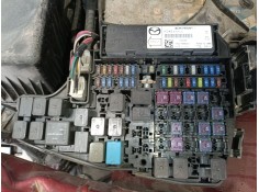 CAJA RELES / FUSIBLES KD45675X0C F005V01558 