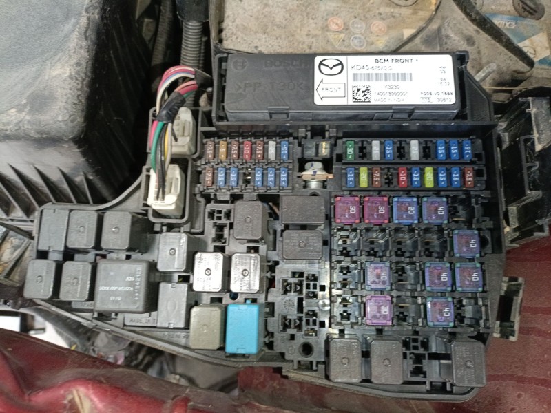 Recambio de caja reles / fusibles para mazda cx-5 (ke, gh) 2.2 d (ke2fw) referencia OEM IAM KD45675X0C F005V01558 