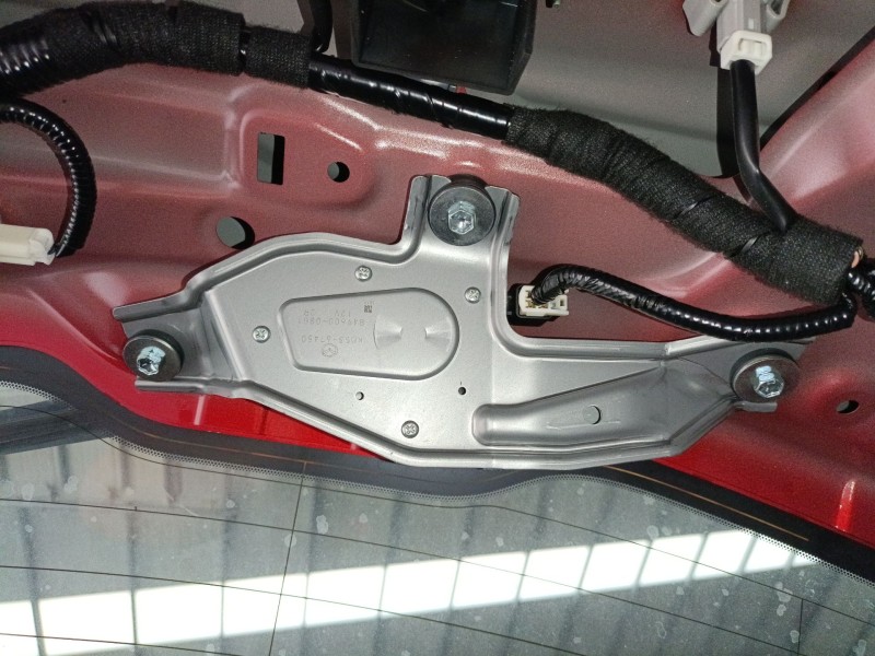 Recambio de motor limpia trasero para mazda cx-5 (ke, gh) 2.2 d (ke2fw) referencia OEM IAM   