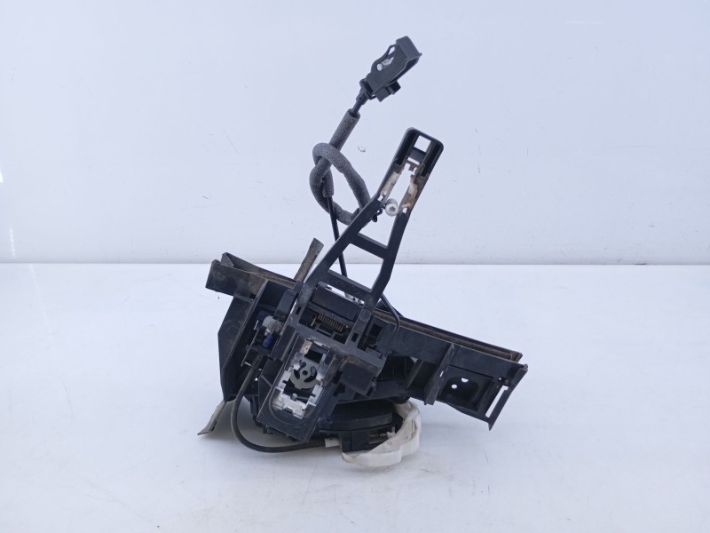 Recambio de cerradura puerta trasera derecha para ford focus iii turnier 1.5 tdci referencia OEM IAM   