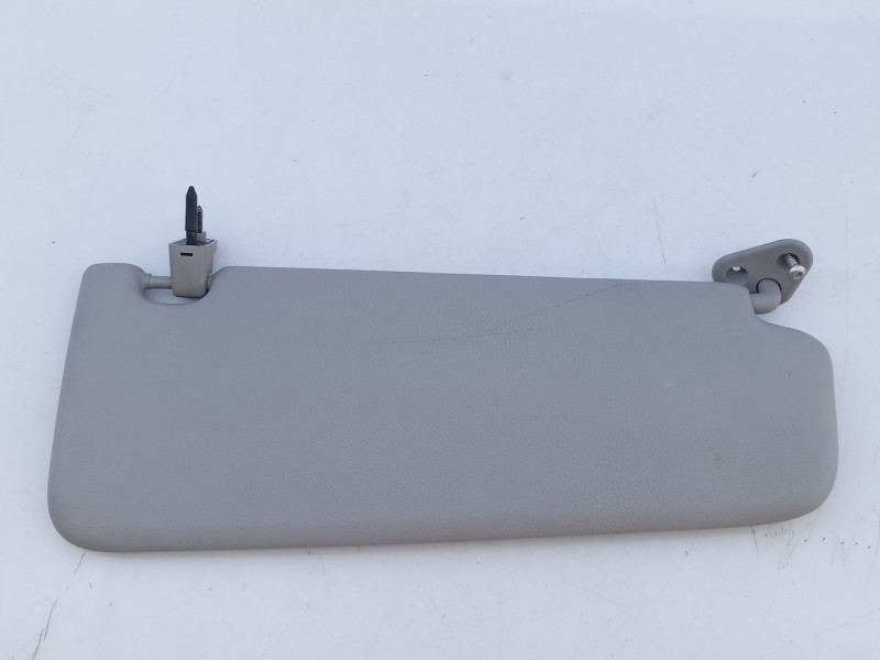 Recambio de parasol izquierdo para bmw x1 (e84) sdrive 18 d referencia OEM IAM 725198303  E1-A3