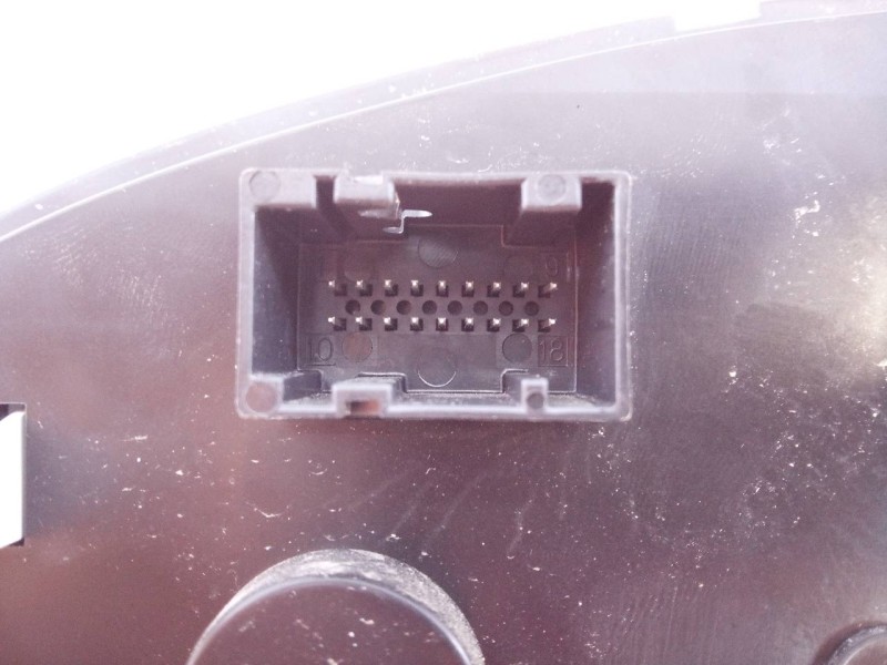 Recambio de cuadro instrumentos para fiat ducato furgón 35 (290) 130 (rs: 3450 mm) (l2h1) referencia OEM IAM 1385914080  E2-B2