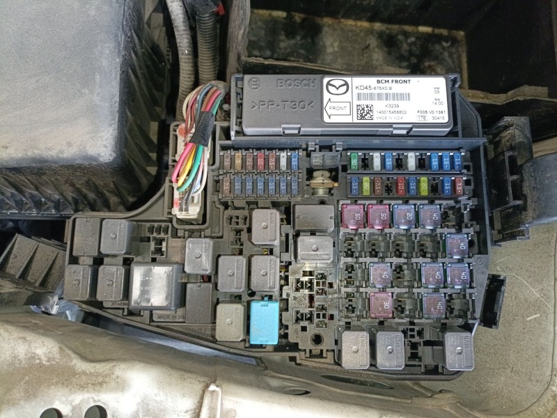 Recambio de caja reles / fusibles para mazda cx-5 (ke, gh) 2.2 d (ke2fw) referencia OEM IAM KD45675X0B 140015458802 