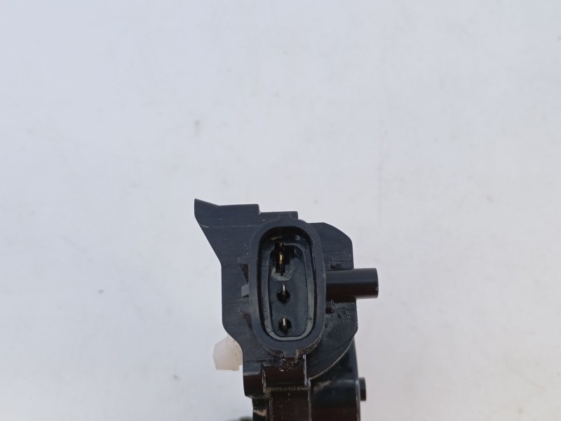 Recambio de cerradura maletero / porton para toyota c-hr hybrid dynamic referencia OEM IAM   E2-B4