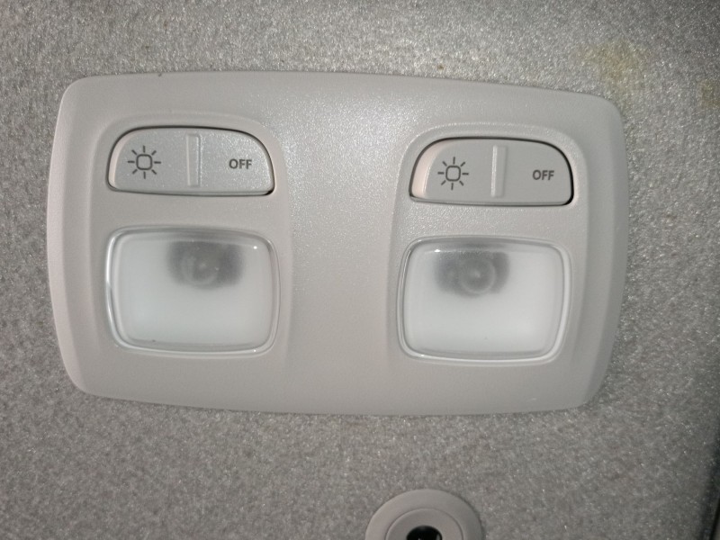 Recambio de luz interior para dacia duster (hm_) 1.3 tce 130 (hmmf) referencia OEM IAM   