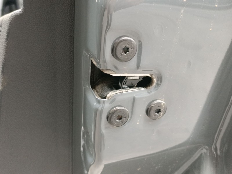 Recambio de cerradura puerta delantera derecha para dacia duster (hm_) 1.3 tce 130 (hmmf) referencia OEM IAM   