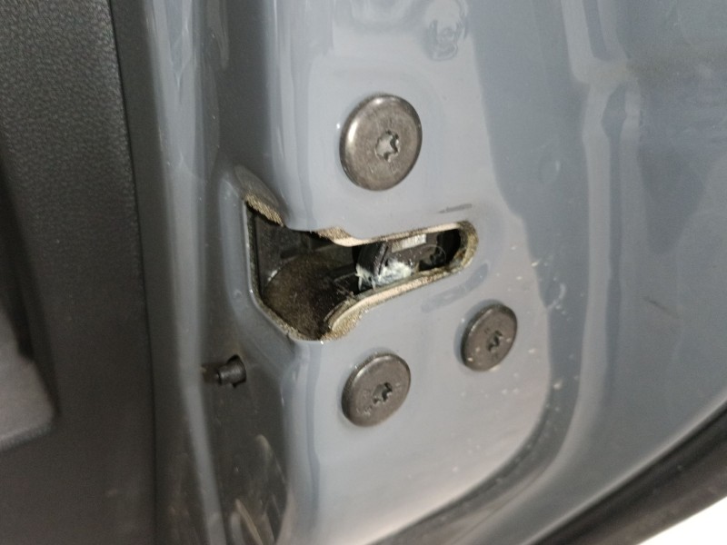 Recambio de cerradura puerta trasera derecha para dacia duster (hm_) 1.3 tce 130 (hmmf) referencia OEM IAM   