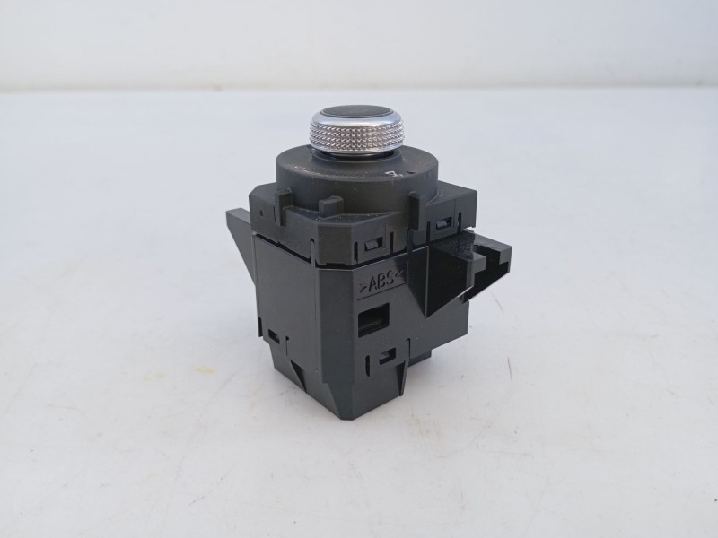 Recambio de sistema navegacion gps para audi q2 (gab, gag) 30 tdi referencia OEM IAM 81A035035N 81A919605B 