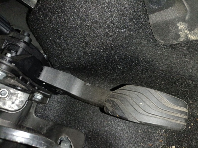 Recambio de pedal acelerador para dacia duster (hm_) 1.3 tce 130 (hmmf) referencia OEM IAM   